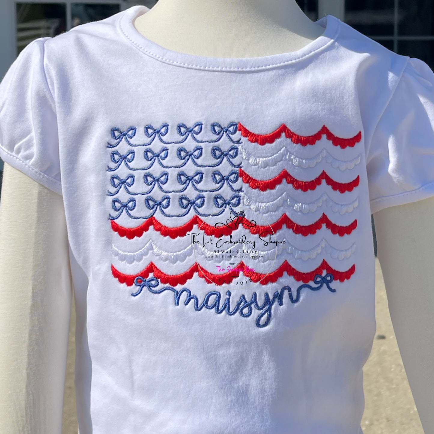 BOWS & SCALLOPS AMERICAN FLAG PUFF SLEEVE