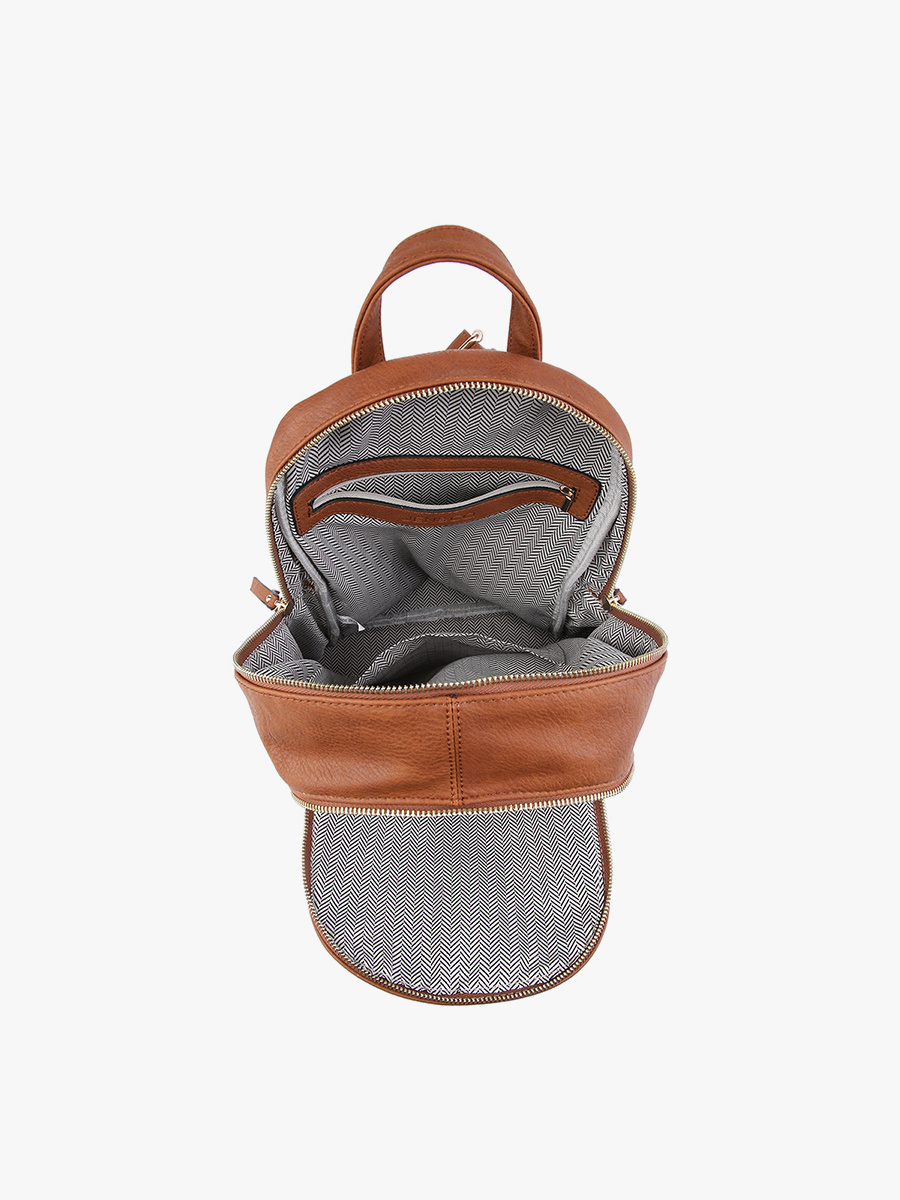 THE BLAKE BACKPACK: CAMEL