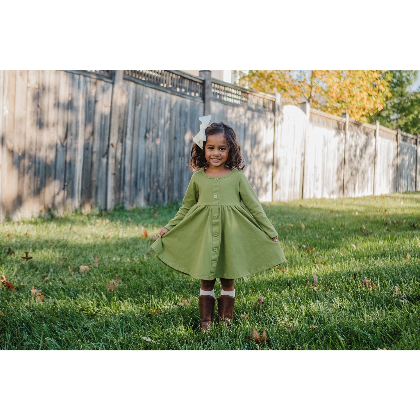 KNIT BUTTON TWIRL DRESS - OLIVE